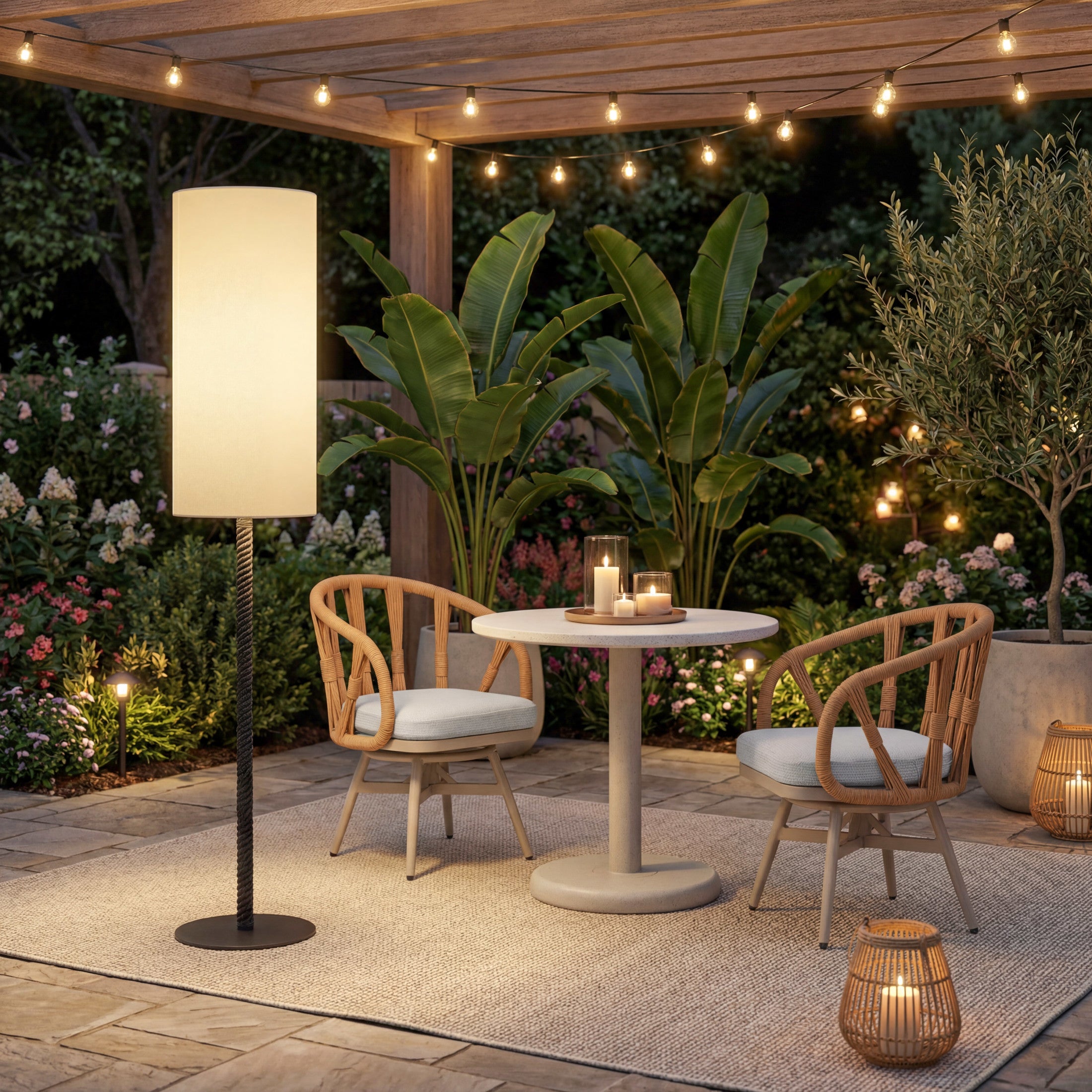 Lumaris Solar Floor Lamp Black