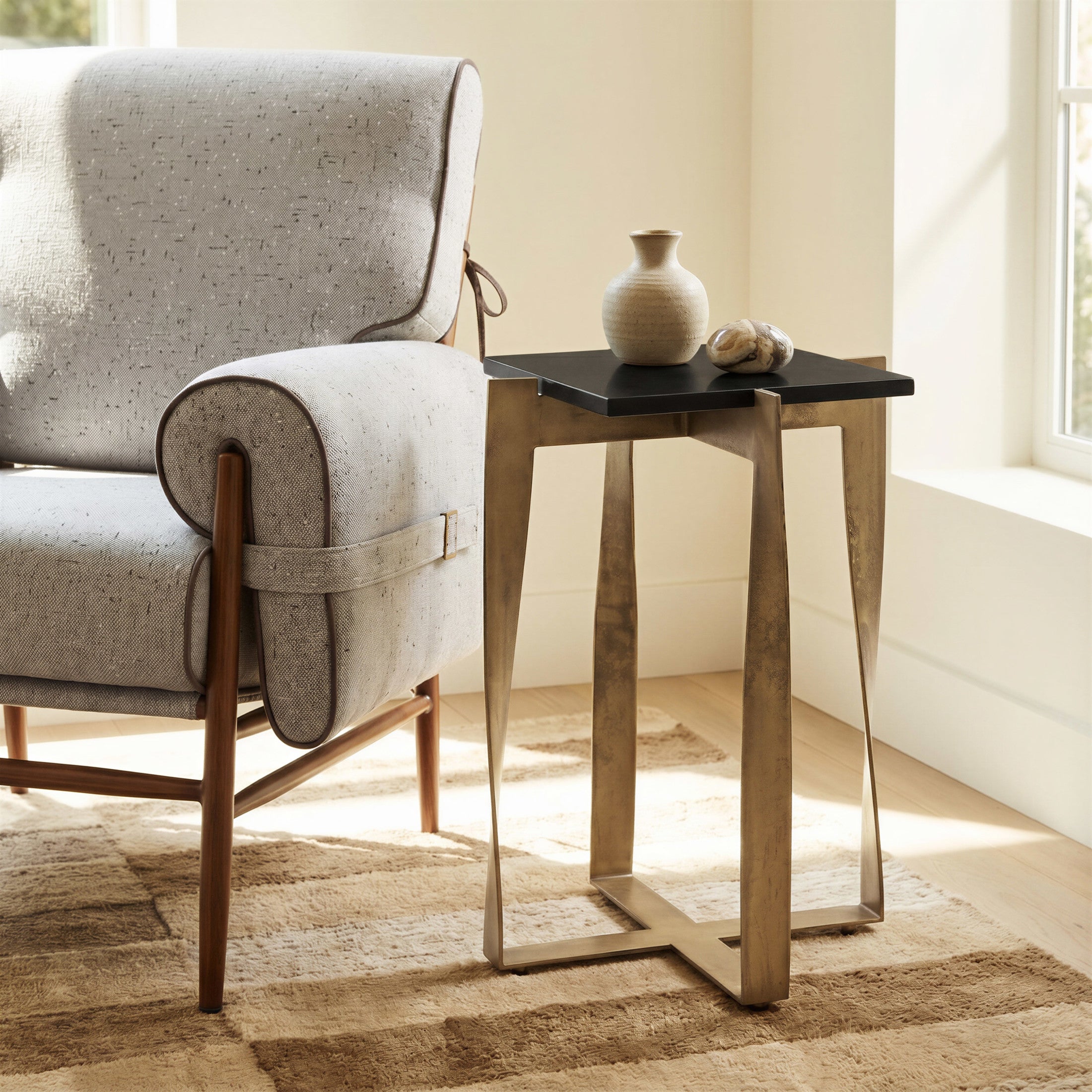 Noara Accent Table Black & Brass