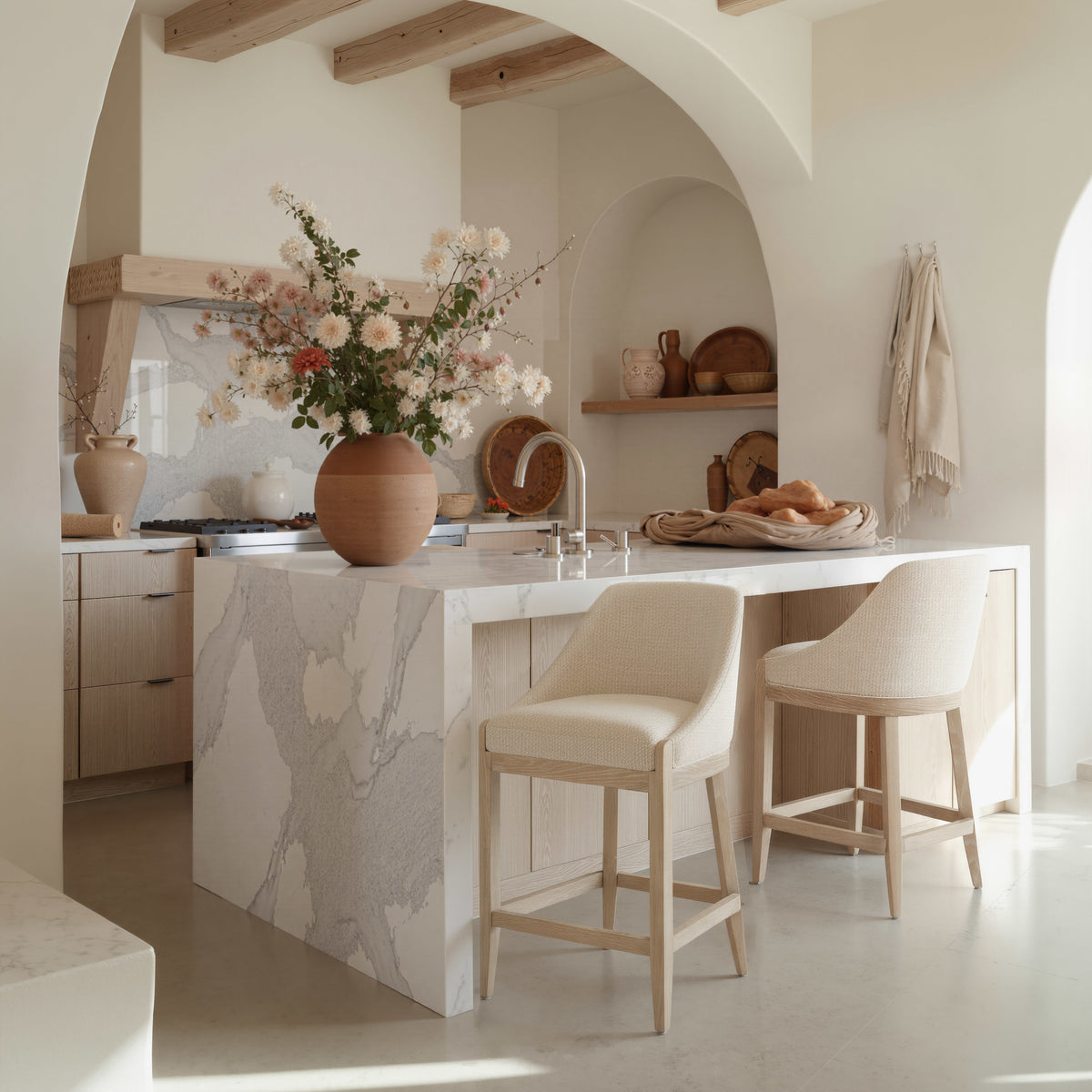 Calmo Counter Stool Beige